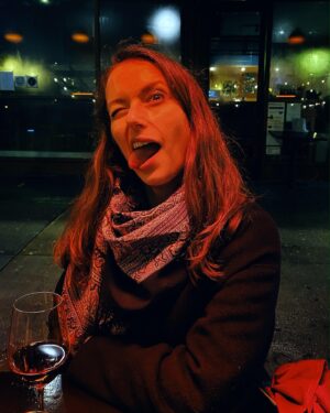 Julia Ioffe Instagram - I finally met up with the incredible @dina_litovsky, who took gorgeous photographs for my profile of Elizabeth Warren. We talked about our Soviet childhoods and immigration to America, love, life, and hacking it in this business as women who know what they want. And then she took some pictures of me over ramen. It’s never too late to make new friends, even in the middle of a pandemic.