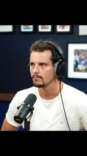 Julia Molkhou Instagram - Cette semaine @juanarbelaezchef est dans « Tant qu’il y aura des hommes » et l’épisode est absolument for-mi-dable, comme lui!