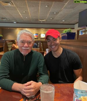 Julián Castro Instagram - Nice to catch up with my dad today!