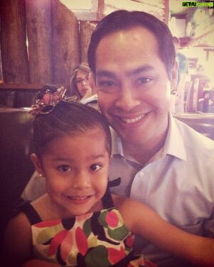 Julián Castro Instagram - Happy Father’s Day to all the dads out there! Grateful to my dad and to Carina and Cristián, who’ve given me the joy of being a dad.