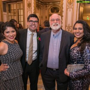 Julián Castro Instagram - It is with great excitement and love that LCF congratulates Father Greg Boyle, founder of @homeboyindustries, for being named a recipient of the Presidential Medal of Freedom! 🏅

Father Greg is being presented with the nation’s highest civilian honor for his work leading Homeboy Industries, the world’s largest gang-intervention and rehabilitation program that changes lives!

In 2019 LCF honored Father Greg Boyle as our Leading Change Awardee! Proud to have supported @homeboyindustries through our Love, Not Fear Fund!

Father Greg, thank you for imagining a world without prisons and for giving us hope. ❤️