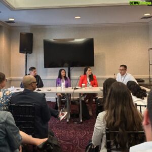 Julián Castro Instagram - This year’s @behipgive conference in the Windy City reminded us of the abundance of Corazón y Poder in philanthropy.

The time to make investments in organizations that unleash our civic and economic power is now. The grassroots organizations we work with hold the key to getting out the vote, ensuring people are counted in the Census, and helping small business owners grow. We are powerful and when we work together, we can go further and faster as we work to build a multi-racial democracy.

Our hearts are full after seeing philanthropic leaders from all over the country uniting to learn from one another, to reconnect, and to celebrate.

We’re already looking forward to the next HIP conference in the Land of Enchantment next year! 🏜️
