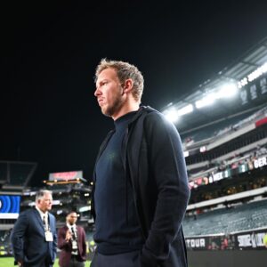 Julian Nagelsmann Instagram - Zwei gute und anspruchsvolle Tests. Gerne hätten wir auch gegen Mexiko gewonnen und natürlich ist noch nicht alles perfekt. Nichtsdestotrotz muss ich sagen, dass ich bislang noch keine Mannschaft trainiert habe, die innerhalb von einer Woche so viele Dinge umgesetzt hat. Wir müssen alle Spiele und Phasen nutzen, um uns zu entwickeln. Ich bin überzeugt, dass wir erfolgreich sein werden. Ich freu mich mit den Jungs weiter hart zu arbeiten und wir alle sind gemeinsam voller Tatendrang in Hinblick auf die kommenden Aufgaben und Spiele.