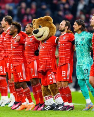 Julian Nagelsmann Instagram - Heimsieg. Tolle Unterstützung. Jetzt fokussiert auf Dienstag vorbereiten! #team @fcbayern