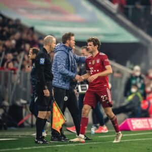 Julian Nagelsmann Instagram - Ein wichtiger Sieg und ein tolles, emotionales Bundesligaspiel gegen eine Freiburger Mannschaft, die uns viel abverlangt hat. Meine Mannschaft hat alles reingeworfen, Kompliment! #MiaSanMia