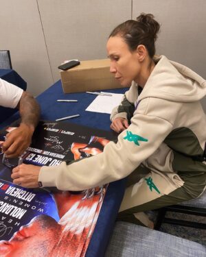 Juliana Velasquez Instagram - Assinando os postes ✍️