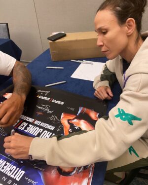 Juliana Velasquez Instagram - Assinando os postes ✍️