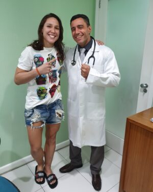 Juliana Velasquez Instagram - Tenha ao seu lado pessoas que você admira e acredita!