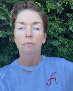 Julianne Nicholson Instagram - I stand with everyone rallying for Reproductive Justice today. @plannedparenthood @womensmarch #bansoffourbodies #abortionjustice