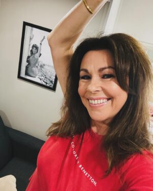 Julie Graham Instagram - Buongiorno Julie. Oh hi Sophia 😎