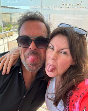Julie Graham Instagram - Huge perks of this job…I also get to hang out with my besties @jackieanngreen @andrewpaulgreen 💚💚