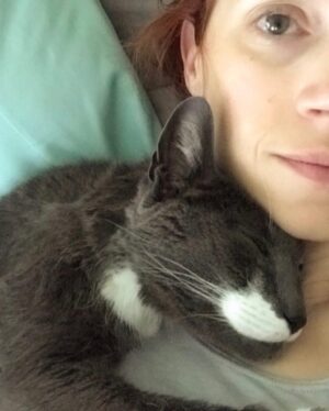 Julie McNiven Instagram - Said goodbye to my first baby this morning. He was incredibly smart (sometimes too smart), his eyes were deep and his love was intense.  Grateful for 15 years of cuddles and companionship. Love you Clovis. ❤️💔