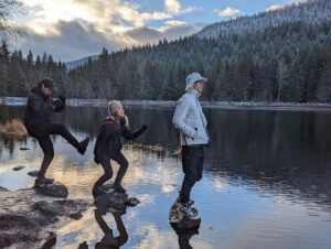 Julie Zhan Instagram - Nature   friendship 🌲❤️ 
📸: @mellylee_ and @thewesleychan