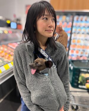 Julie Zhan Instagram - Been MIA on social media. Wanted to say hello from Whole Foods while smuggling a puppy and buying lobster. This year has been chaos and grandma went back into the hospital a month ago. I’m happy to say, she’s been discharged and this Thanksgiving I’m SO grateful I get to spend it with her. This 80-pound 94 year old has the spirit and resilience of a dragon. We promised her a lobster feast when she got home. You gotta swipe right to see what joy looks like :) #happythanksgiving