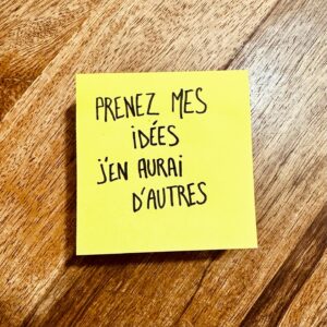 Julien Doré Instagram - Je vous souhaite une merveilleuse année 2024 💝
Prenez soin de vous et de ceux qui vous entourent, le reste c’est du vent 💨 
La pieuvre a 3 cœurs, essayons de mieux utiliser le notre 🐙❤️