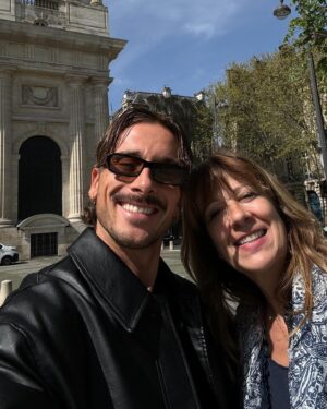 Julien Geloën Instagram - la mama in Paris 🤍🎂
