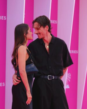 Julien Geloën Instagram - c’était intense 🎞️💕 @canneseries 

Merci @melissaberri / @canneseries / @beastly_agency / @canalplus pour l’invitation 💗
