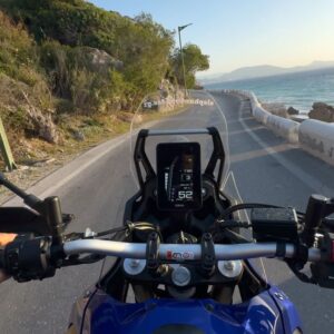 Julien Geloën Instagram - Léa en sueur dans la dernière vidéo de ma pellicule Grecque 🤣🙏🏻🇬🇷