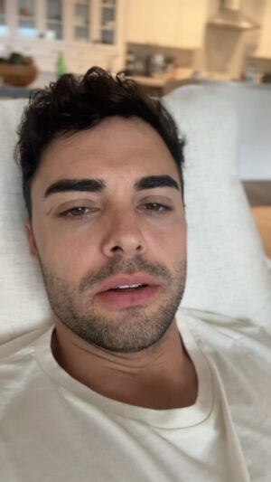 Julien Marlon Samani Instagram - The struggle 
-
-
-
#bilingual #bilingualproblems #french #usa #american #america #us #france #bilingue #funny #humor