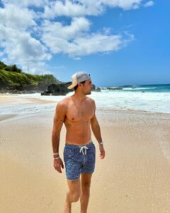 Julien Marlon Samani Most Liked Photos and Posts