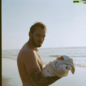 Julien Sznejderman Instagram - Tu sais, je n'ai jamais été aussi heureux que ce matin-là.