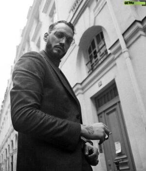 Julien Sznejderman Instagram - @cerruti1881 suit always match with Parisian lifestyle!