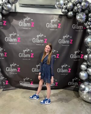 Juliet Donenfeld Instagram - Thank you @amprcreatives for inviting me to the Glamz event, a celebration of fashion and art. Always fun times with @kingston_foster ❤️ (except when we found out the garage where our car was parked closed at 6:30 pm and we almost cried! Luckily there was a phone number to call and they were super nice and came back to unlock the garage and let us out! 🙏🏼😮‍💨 Be aware all day parking does not mean all day! 😉). 🚗 
.
#gala #glamz #runwayshow #flowermart #nitrogenicecream #pollenlosangeles #party #fashion #newdesigners #youthfashion #losangelesfashionweek #losangeles #downtown #artevent