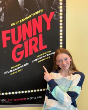 Juliet Donenfeld Instagram - The Broadway Musical Funny Girl @theahmansontheatre
🎭
#funnygirl #ahmansontheatre #theatre #downtownla #losangeles #lovedit