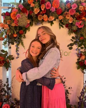 Juliet Donenfeld Instagram - Thank you @amprcreatives for inviting me to the Glamz event, a celebration of fashion and art. Always fun times with @kingston_foster ❤️ (except when we found out the garage where our car was parked closed at 6:30 pm and we almost cried! Luckily there was a phone number to call and they were super nice and came back to unlock the garage and let us out! 🙏🏼😮‍💨 Be aware all day parking does not mean all day! 😉). 🚗 
.
#gala #glamz #runwayshow #flowermart #nitrogenicecream #pollenlosangeles #party #fashion #newdesigners #youthfashion #losangelesfashionweek #losangeles #downtown #artevent