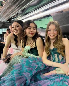 Actress Juliet Donenfeld HD Instagram Photos and Wallpapers March 2024