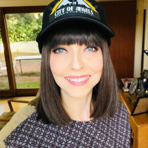 Juliet Landau Instagram - Had such an interesting panel discussion with Lisa K Crosato @lisakcrosato at her visionary CITY OF ANGELS WOMEN’S FILM FESTIVAL @cityofangelswomensfilmfest and sporting the hat she gave me!