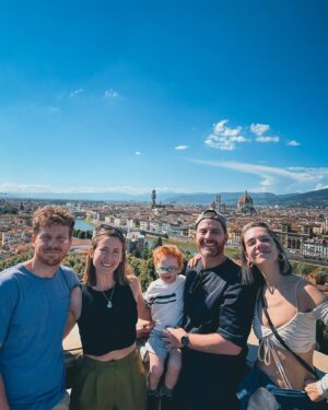 Julieta Nair Calvo Instagram - La felicidad de conocer el mundo en familia ❤️🇮🇹
Algunos recuerdos de los primeros días en la bella ciudad de los cuñados 🙌🏼