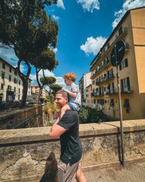 Julieta Nair Calvo Instagram - La felicidad de conocer el mundo en familia ❤️🇮🇹
Algunos recuerdos de los primeros días en la bella ciudad de los cuñados 🙌🏼
