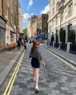 Juliette Goglia Instagram - girl walks in london, a series