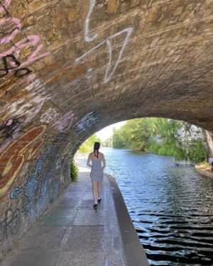 Juliette Goglia Instagram - girl walks in london, a series