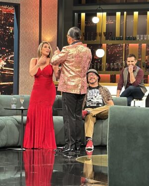 Julio César Rodríguez Instagram - ¡Más irreverente que nunca! El debut de @yerkopuchentooficial en @podemoshablarchv está en llamas 🔥🔥🔥 Sintoniza ahora @chilevision 📺