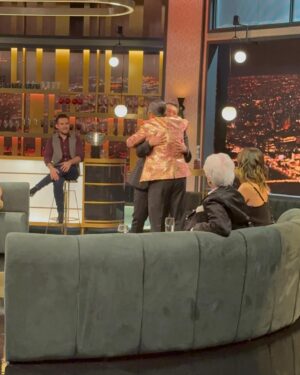Julio César Rodríguez Instagram - ¡Más irreverente que nunca! El debut de @yerkopuchentooficial en @podemoshablarchv está en llamas 🔥🔥🔥 Sintoniza ahora @chilevision 📺