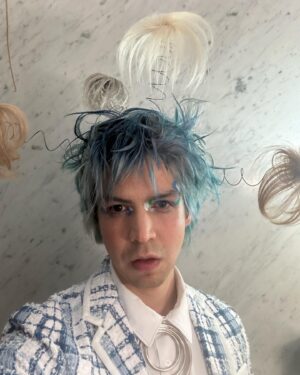 Julio Torres Instagram - Thank you @aliforneycenter for having me host your gala sorry I showed up like such a mess I had a long day it’s what happens when you are an Aquarius and have an Aquarius-only team
Makeup @cylersays (Aquarius)
Clothes @angelemmanuel (Aquarius)
Hair @uhmmwhat (Aquarius)
