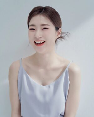 Jung Da-you Instagram - 💙
