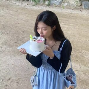 Jung Da-you Instagram - 두살생일🎉