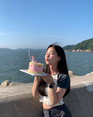 Jung Da-you Instagram - 마지막생파😘