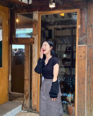 Jung Da-you Instagram - 무슨포즈하지🤭