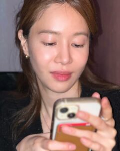 Actress Jung Hae-na HD Instagram Photos and Wallpapers January 2024