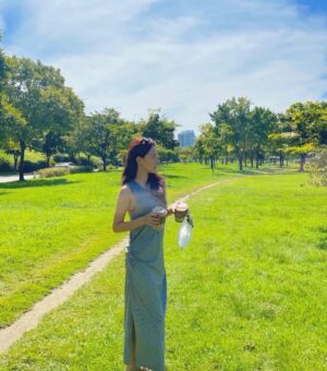 Jung Hae-na Instagram - 인생 코미디.
#나날이늘어가는엄마의사진실력.