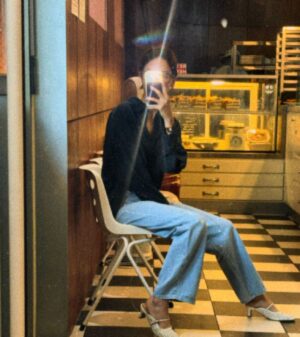 Jung Hae-na Instagram - Saddler haus mood🥐
#saddlerhaus