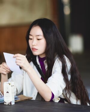 Jung Hoe-ryn Instagram - 다른것으로 알려질 뿐이지! 
유정이 안녕!