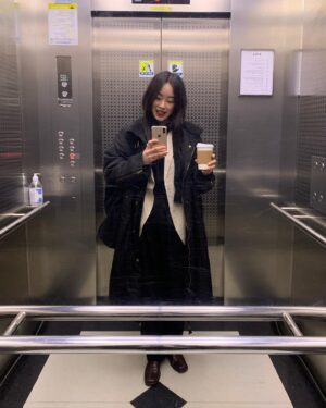 Jung Hoe-ryn Instagram - @cine_21 🙌🏻