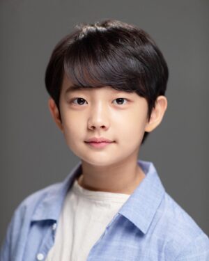 Jung Hyeon-jun Instagram - 이번 작품도 잘 부탁해!😍🥰😘

2023년 상반기 tvN '이번 생도 잘 부탁해‘

#이번생도잘부탁해 #tvn드라마 #이나정감독 #신혜선 #안보현 #하윤경 #안동구 #김시아 #박소이 #정현준 #기소유 #류해준