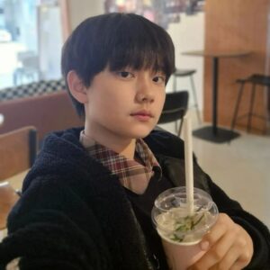 Jung Hyeon-jun Instagram - MBN 드라마 '세자가 사라졌다'

오늘 저녁 9시 40분 첫방송!

많은 시청바랍니다.

#수호 #홍예지 #명세빈 #김주헌 #김민규 #박성연 #정현준 #양희원 #이건