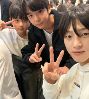 Jung Hyeon-jun Instagram - ‘반짝이는 워터멜론’ 함께해서 행복했습니다.🥹

#려운 #최현욱 #설인아 #신은수 #안도규 #윤재찬 #이하민 #이수찬 #최원영 #서영희 #봉재현 #고두심 #이석형 #천호진 #정성훈 #정현준 #김지우 #문서연 #김하언
